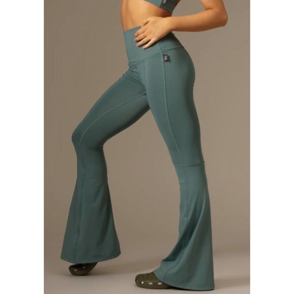Tiger Friday Womens XS Dancewear Retro Hippie Flare Leggings in Seafoam - Picture 1 of 10